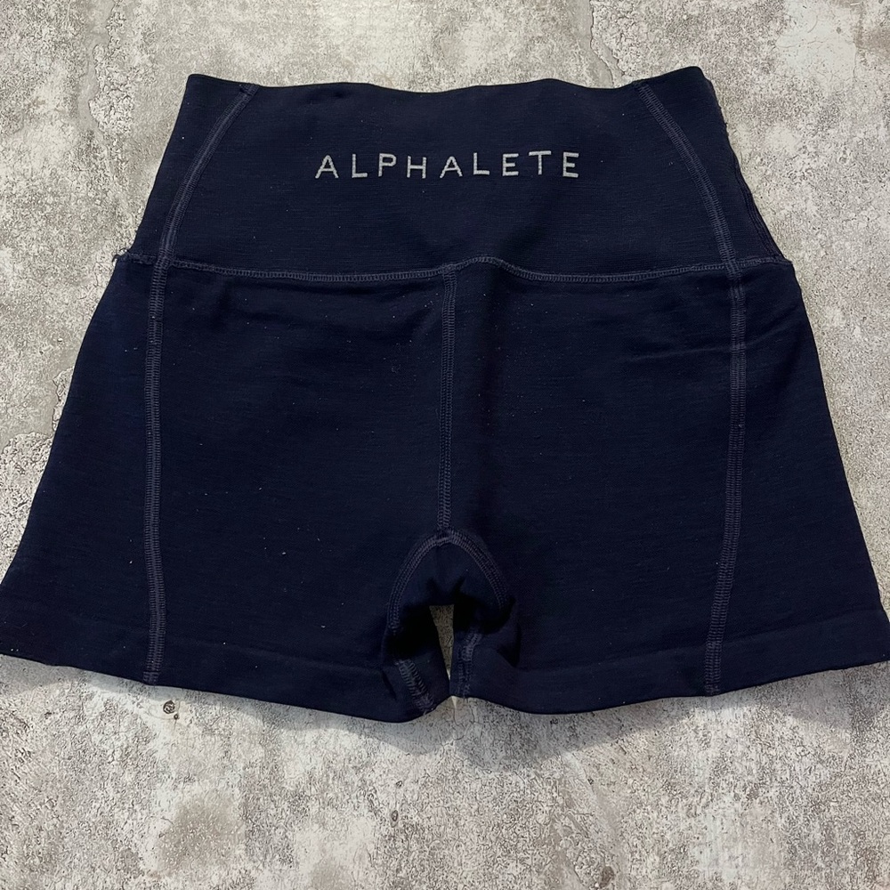 Alphalete Revival R6 Shorts - Navy